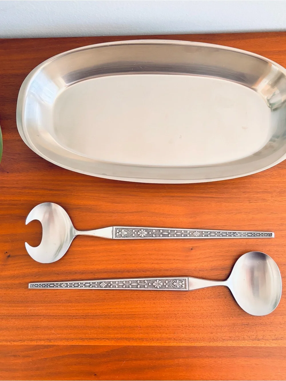 Stainless Steel Serving Platter and Utensil Set - MCM Japan